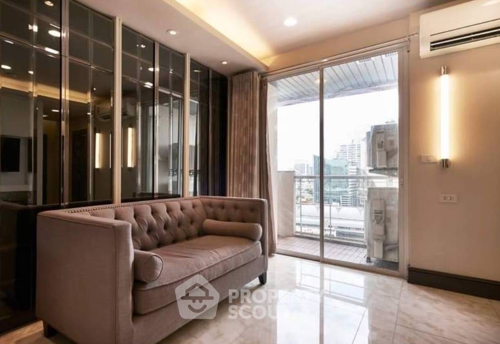 2-BR Condo at Pathumwan Resort near BTS Phaya Thai (ID 1328713)