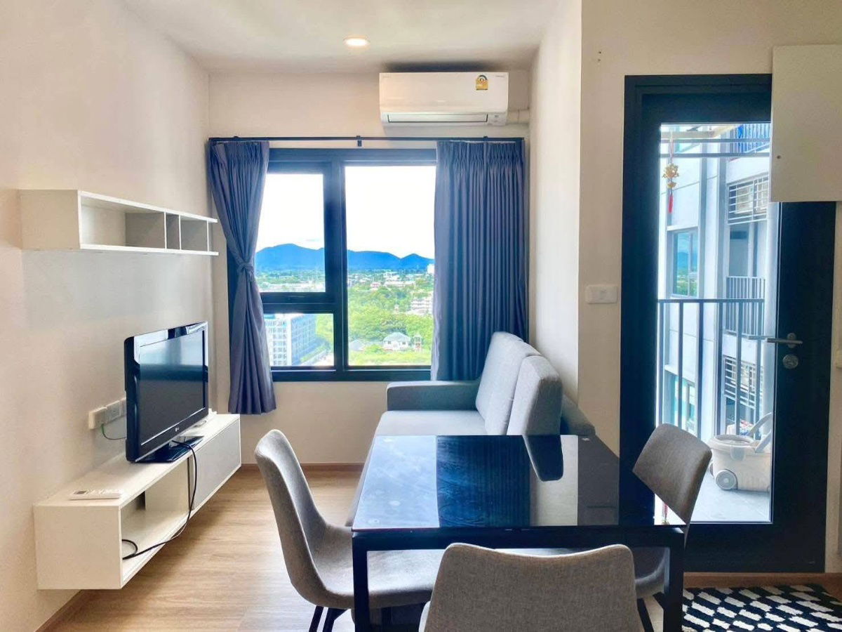 Urgent! Condo for rent, Essent 2 Rayong, Central Plaza view, great price, 10,000 baht/month.