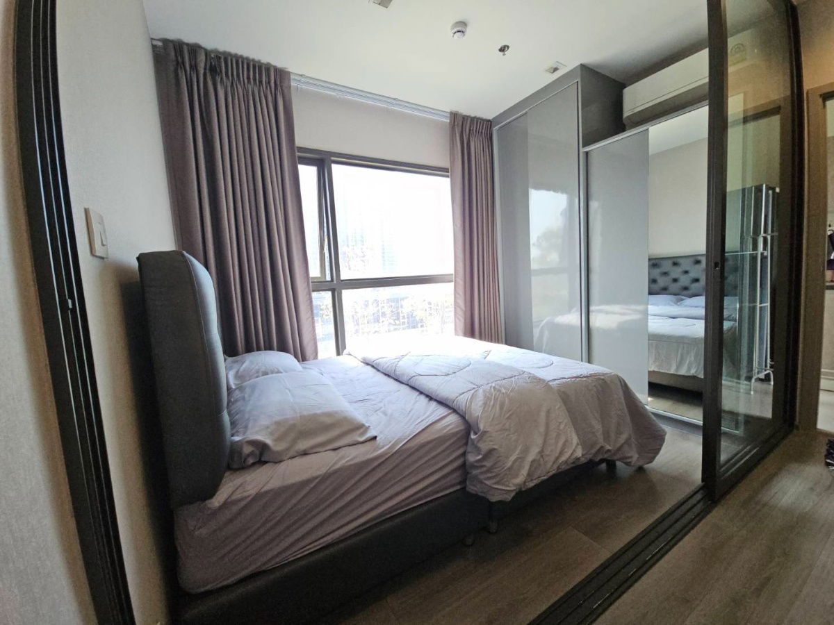 Condo for rent at The Politan Aqua ,fully Furnished with built-in Cabinets and washing machine