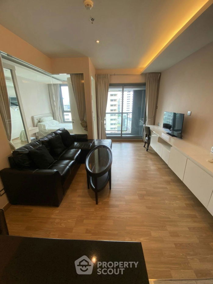 1-BR Condo at H Sukhumvit 43 near BTS Phrom Phong (ID 1232875)