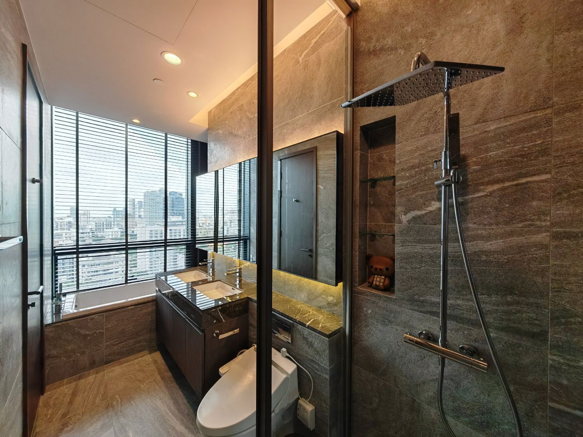 For Rent THE ESSE Sukhumvit 36 Price 82,000 THB