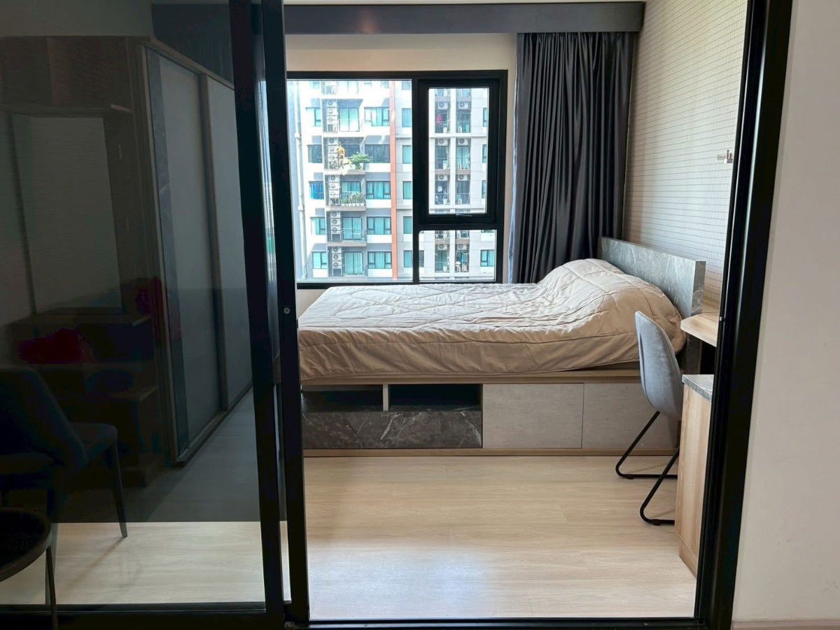 【For Rent】Life Asoke | 27th Floor • 30 sqm • Pool View • Next to MRT & Airport Link