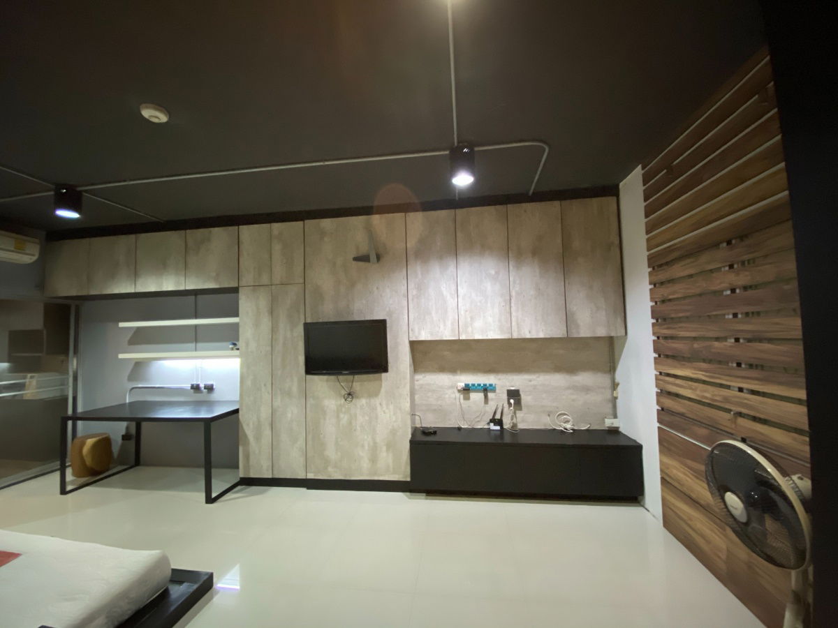 Monthly room for rent in Bang Sue area.