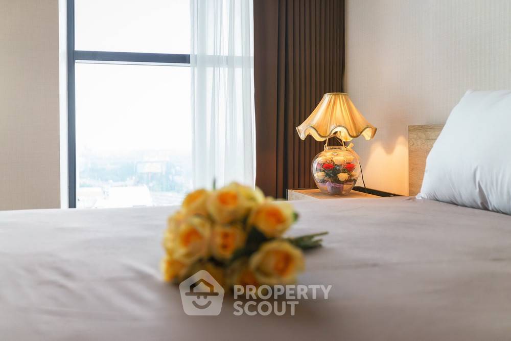 1-BR Condo at Noble Ploenchit near BTS Phloen Chit (ID 375126)