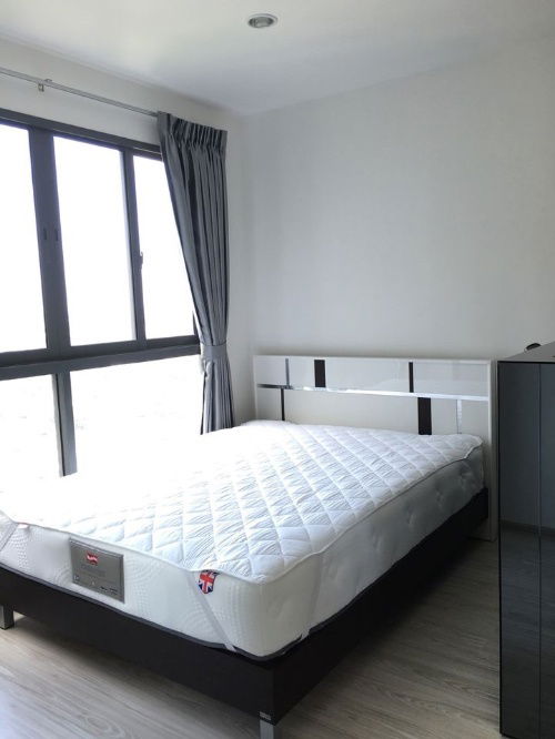 @Condorental condo for rent IDEO Mobi Sukhumvit Eastgate