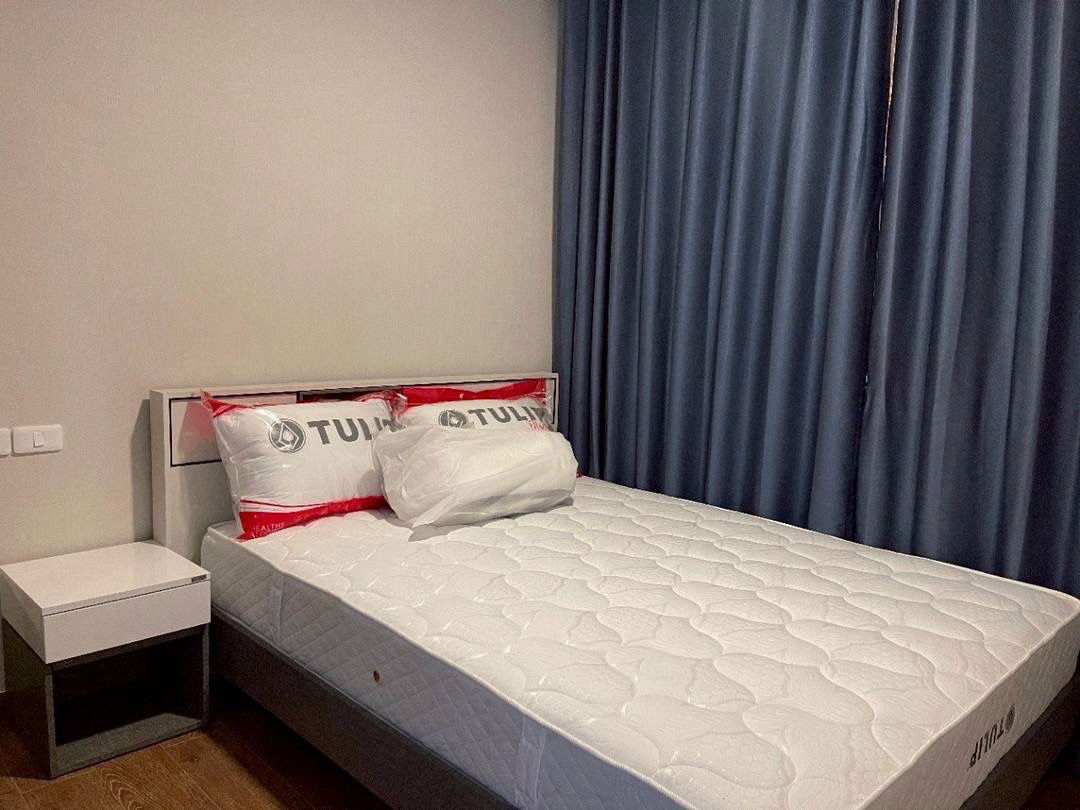 Renting Artisan ratchada ready to move in