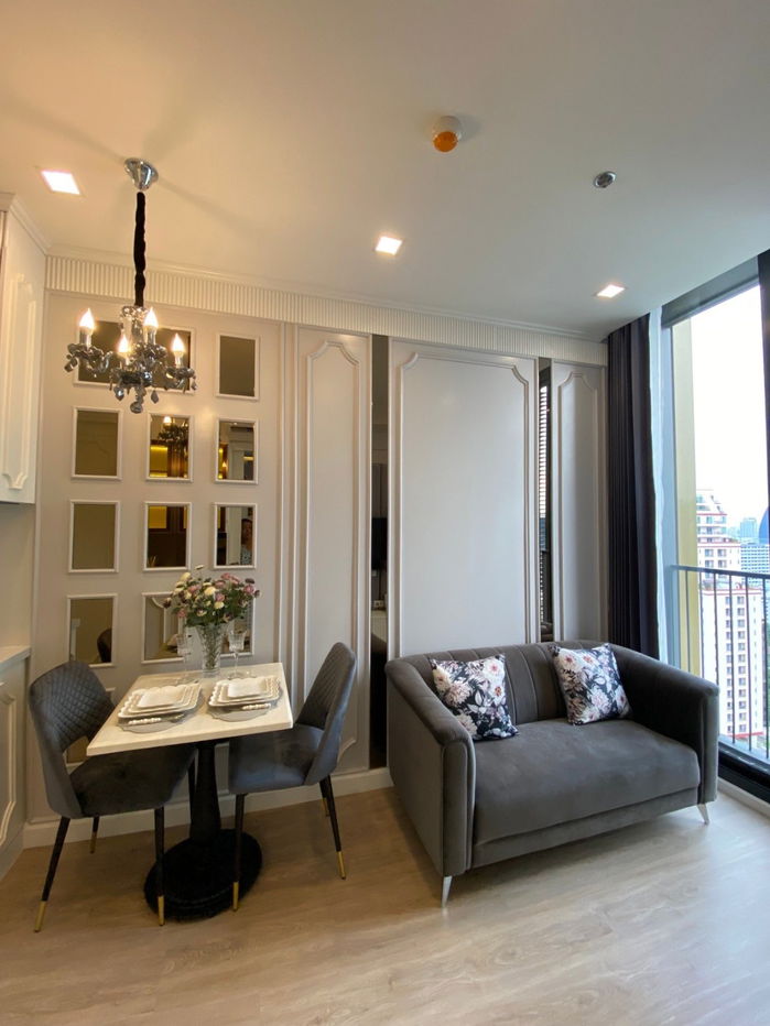 Condo for Rent Noble State 39 (CR03421)