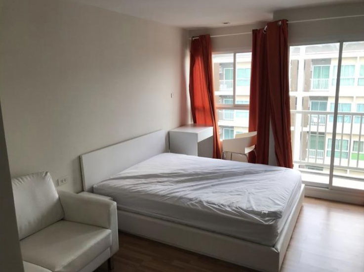 We condo for rent 7500baht per month