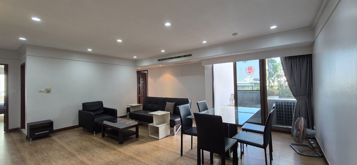 Room for rent Flora Ville Pattanakarn51