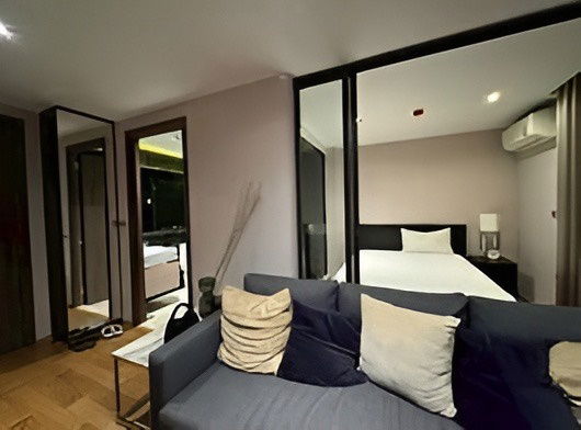 💎Room available, ready to move in at Altitude Samyan–Silom, fully furnished.