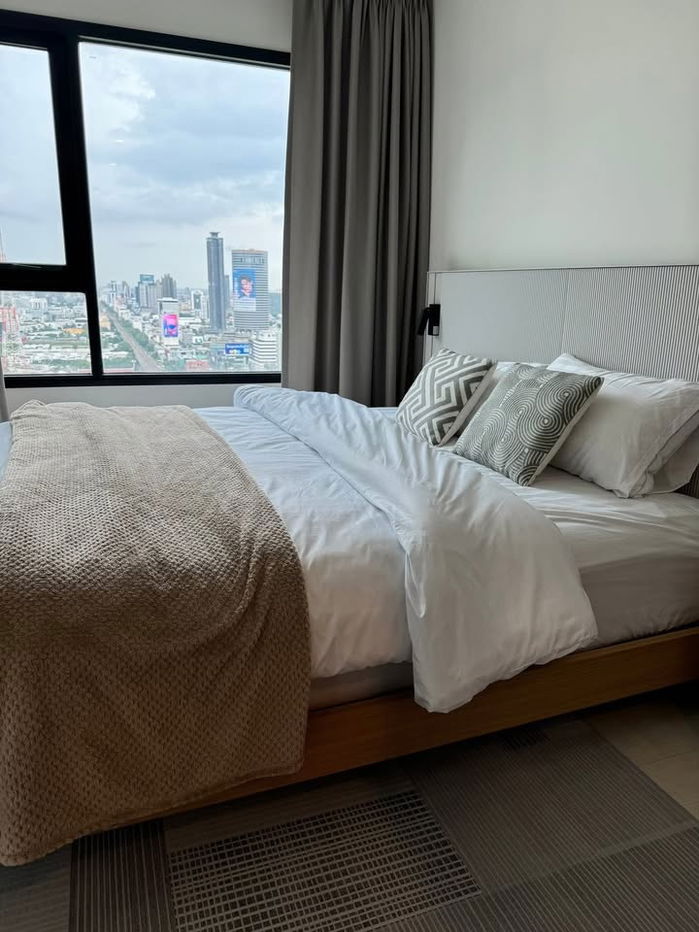 Condo for Rent at Life Asoke (B6812041)
