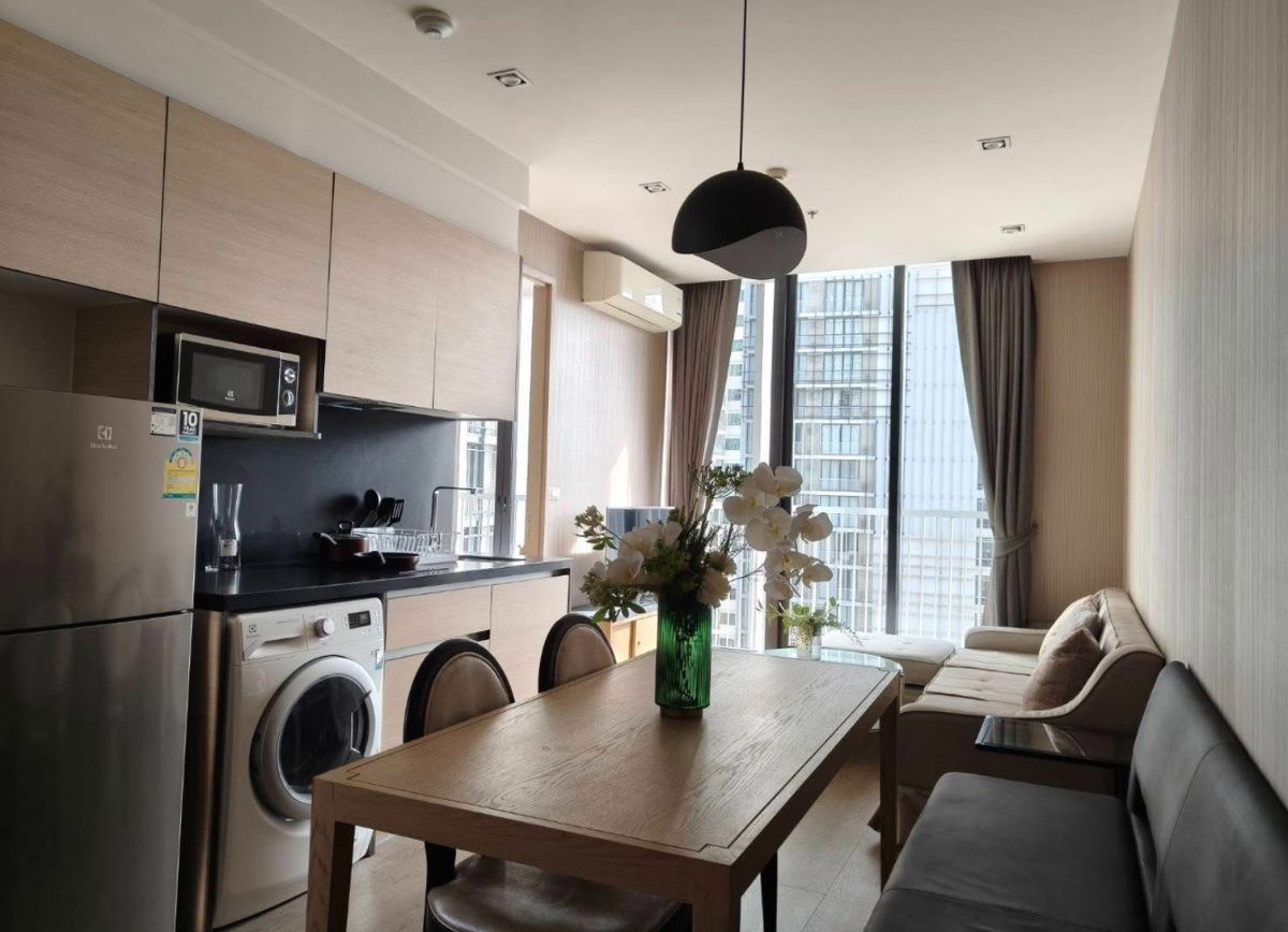 Park Origin PhromPhong ( Park 24 )