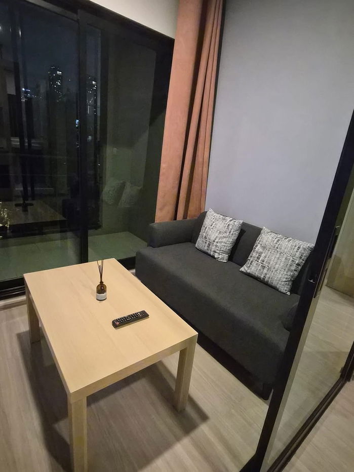 📣📣Aspire Asoke ratchada  condo for rent. Brand new furniture.