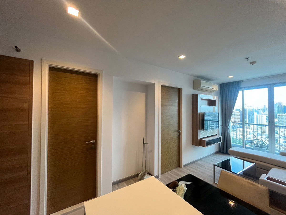 T109 Condo for rent Rhythm Phahon-Ari, room size 45 sq.m. Renovated room, furniture + new electrical appliances, special price