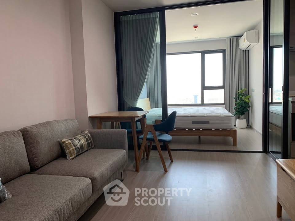 1-BR Condo at Life Ladprao near BTS Ha Yaek Lat Phrao (ID 2467037)