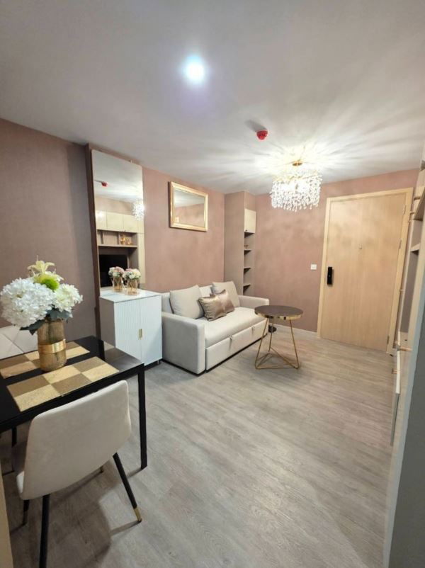 For Rent Condo THE SHADE SATHON 1 Building B, Floor 2,1 bed room, Room size 40 sqm