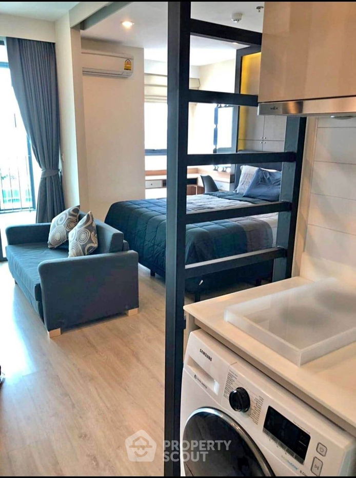 สตูดิโอ คอนโด ที่ ไอดีโอ คิว จุฬา สามย่าน ใกล้ MRT สามย่าน (ID 1966638)