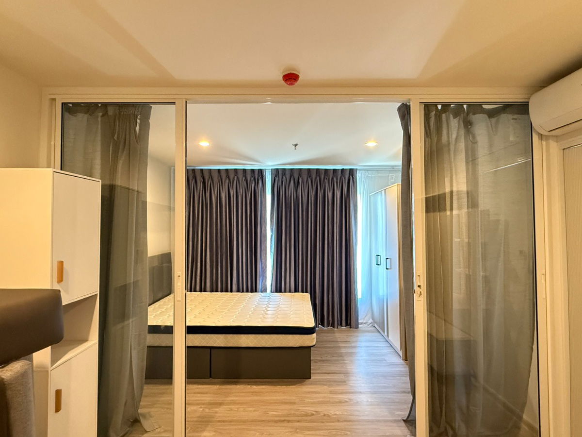 Regent Home Bangna (Wide-Front Unit) Location: 400 meters from BTS Bangna Building A, 23rd Floor