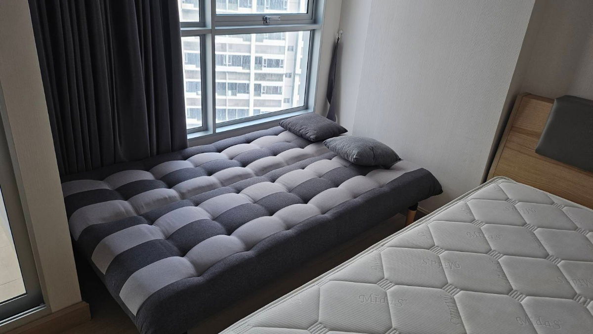 Condo for rent: Supalai Veranda Rama 9. Beautiful room, high floor, great view.