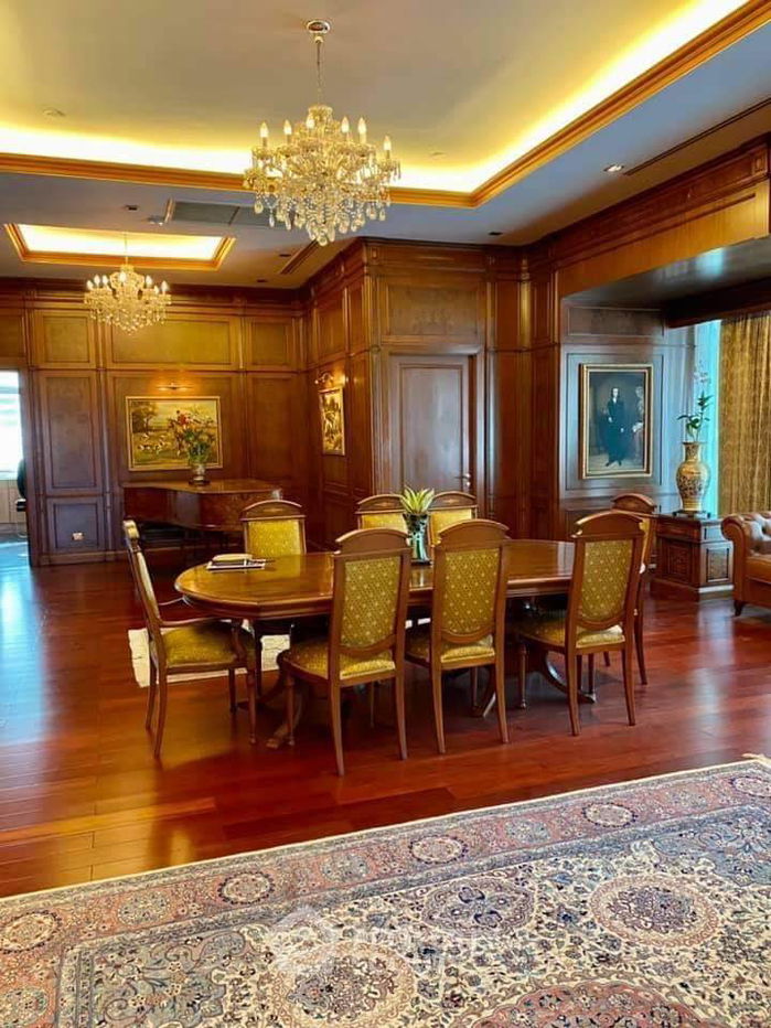 3-BR Condo at Le Raffine Jambunuda Sukhumvit 31 near BTS Phrom Phong (ID 1584627)