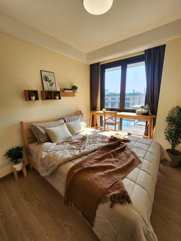 C6458 Rent  :  Condo  Regal Sathon - Naradhiwas ( BRT Chan Road ) 064 665 4666