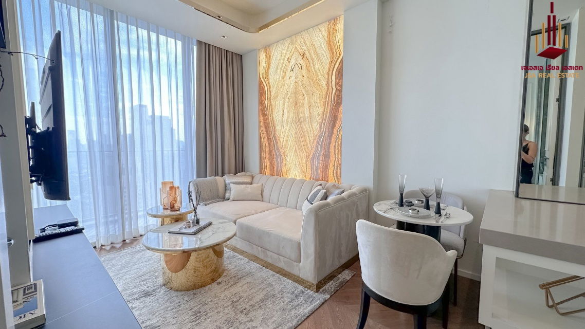 ✨ For Rent: 28 Chidlom Condo ✨    💰 Only 55,000 THB/month