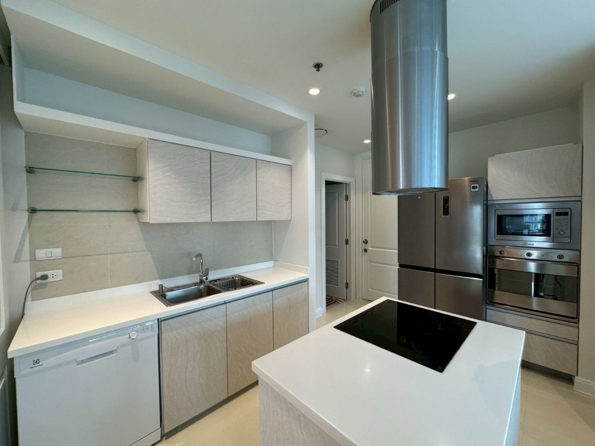 FOR RENT-- 3 BEDROOM 189 SQ.M -- READY TO MOVE IN -- CALL NOW 094-641-5974