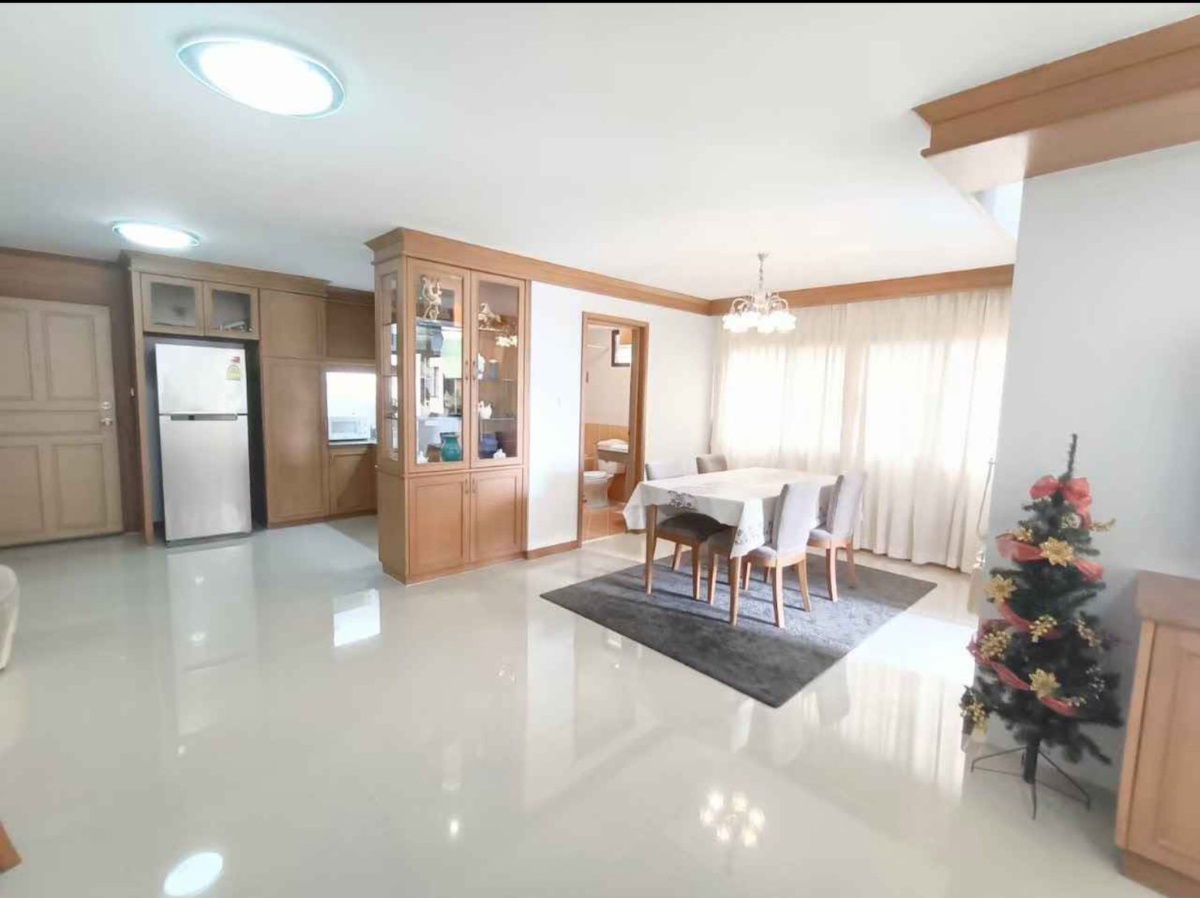 Ratchada City                    condo