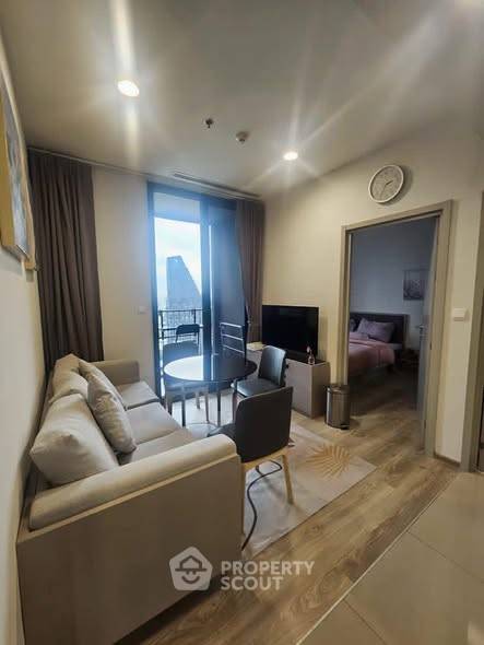 1-BR Condo at Oka Haus Sukhumvit 36 near BTS Thong Lor (ID 2470246)