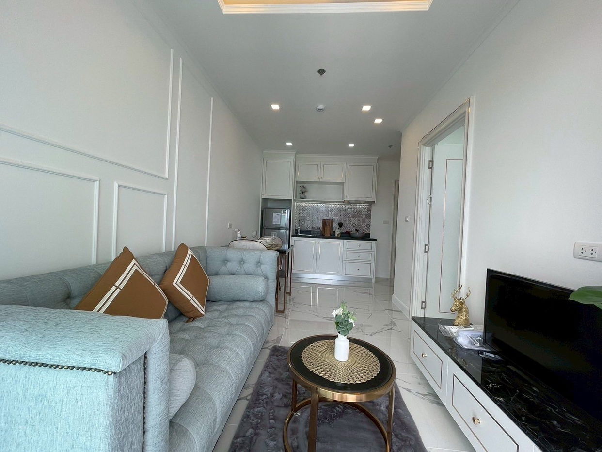 乔木提恩帝国大厦出租时尚一卧室公寓