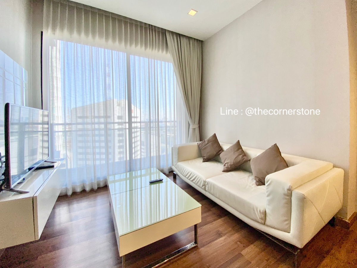 For Rent❗️" 𝐈𝐕𝐘 𝐀𝐦𝐩𝐢𝐨 " 1 Bedroom Size 44 Sq.m.Floor 20+  Near MRT-Thailand Cutural Centre