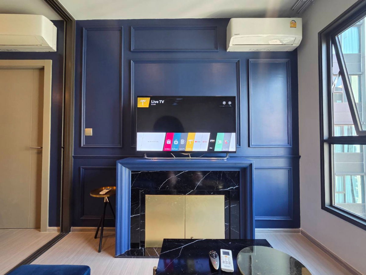 Life asoke rama9: 36 sq m, 33th floor (One bedroom), full Furniture and electrical appliances. Great location! close to BTS Rama9 station