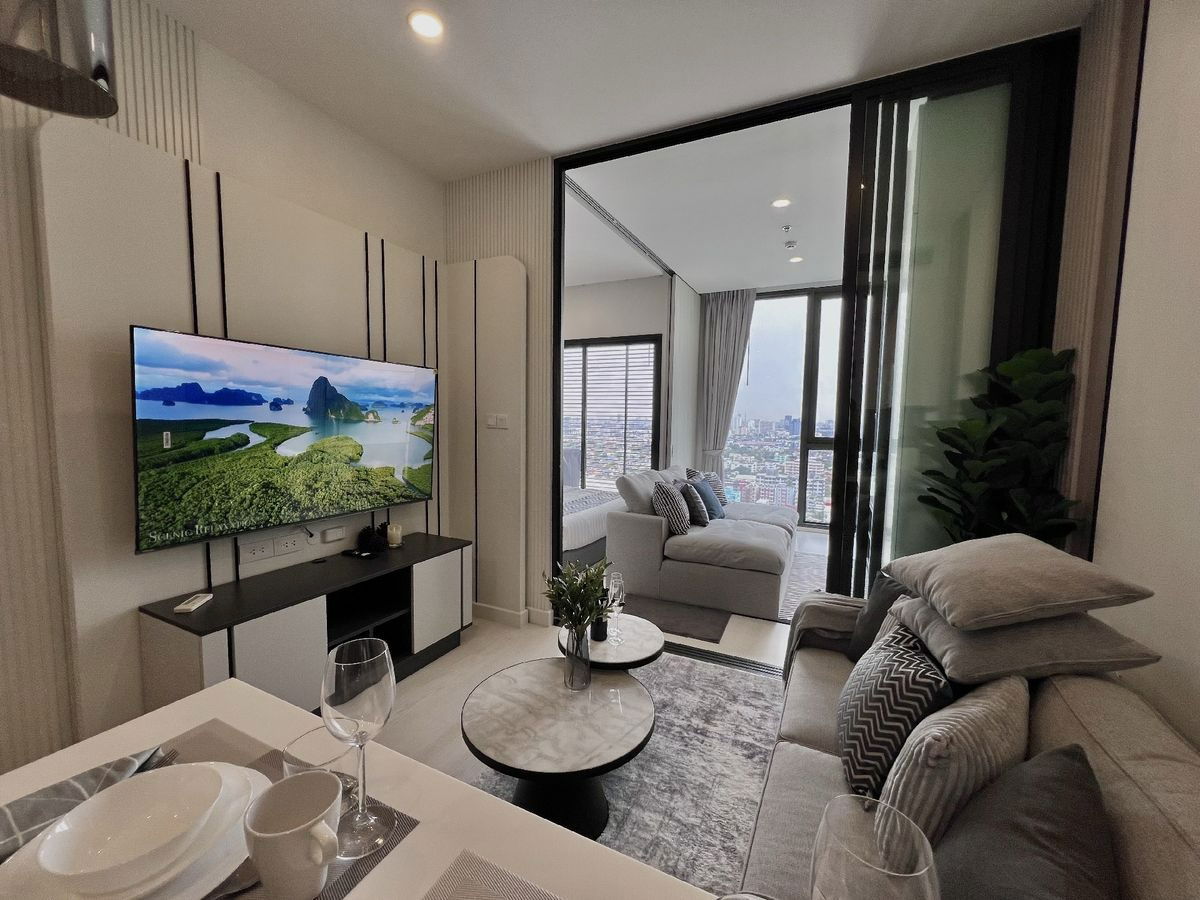 PFD-07653  Condo for Rent: Mazarine Ratchayothin  Schedule a viewing ■ Line: @propertyfinder