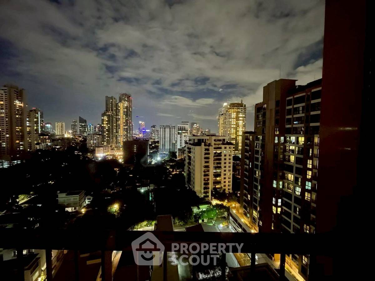 1-BR Condo at Noble State 39 near BTS Phrom Phong (ID 2473787)