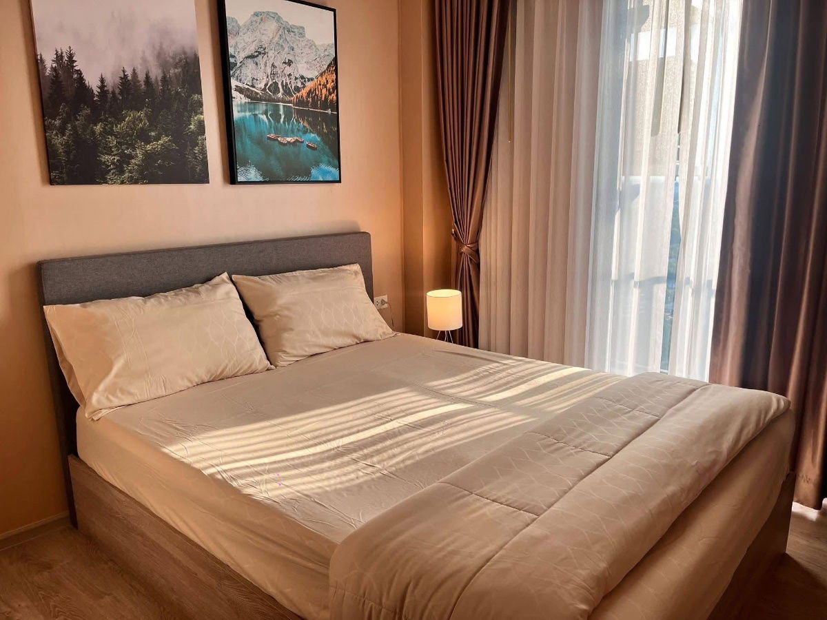 The base height condo 28th floor Contact me 082-532-3935