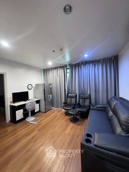 2-BR Condo at Ideo Q Chula Samyan near MRT Sam Yan (ID 2393904)