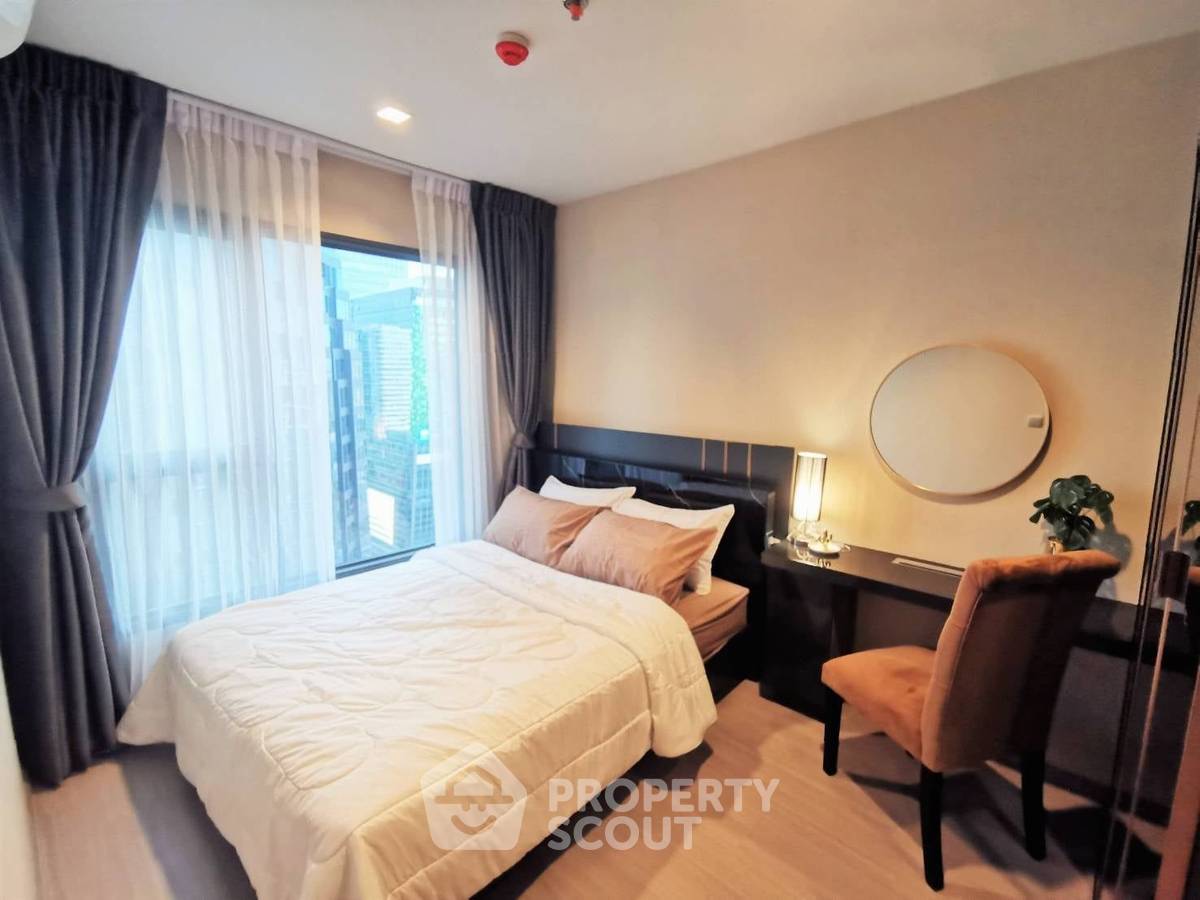 2-BR Condo at Life Asoke - Rama 9 near MRT Phra Ram 9 (ID 683270)