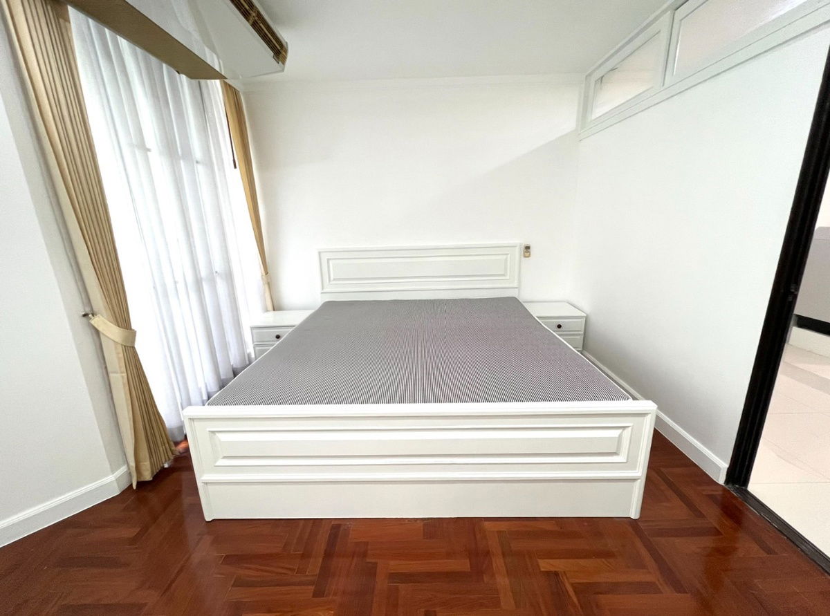 P-43863 出租公寓 Supalai Place 公寓设施齐全（访问时再次确认）。