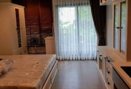 For rent: Life Asoke - Rama 9, 7th floor, Building B.