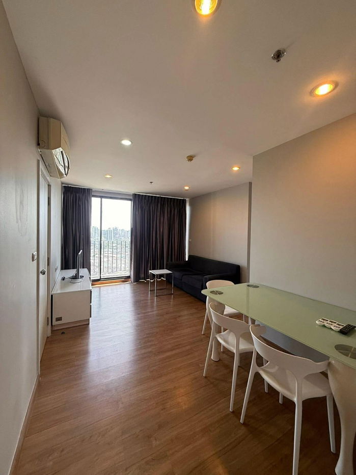 For rent, the tree interchange, 2-bed building B, floor 27 with washing maching🆔 line: ey_annie