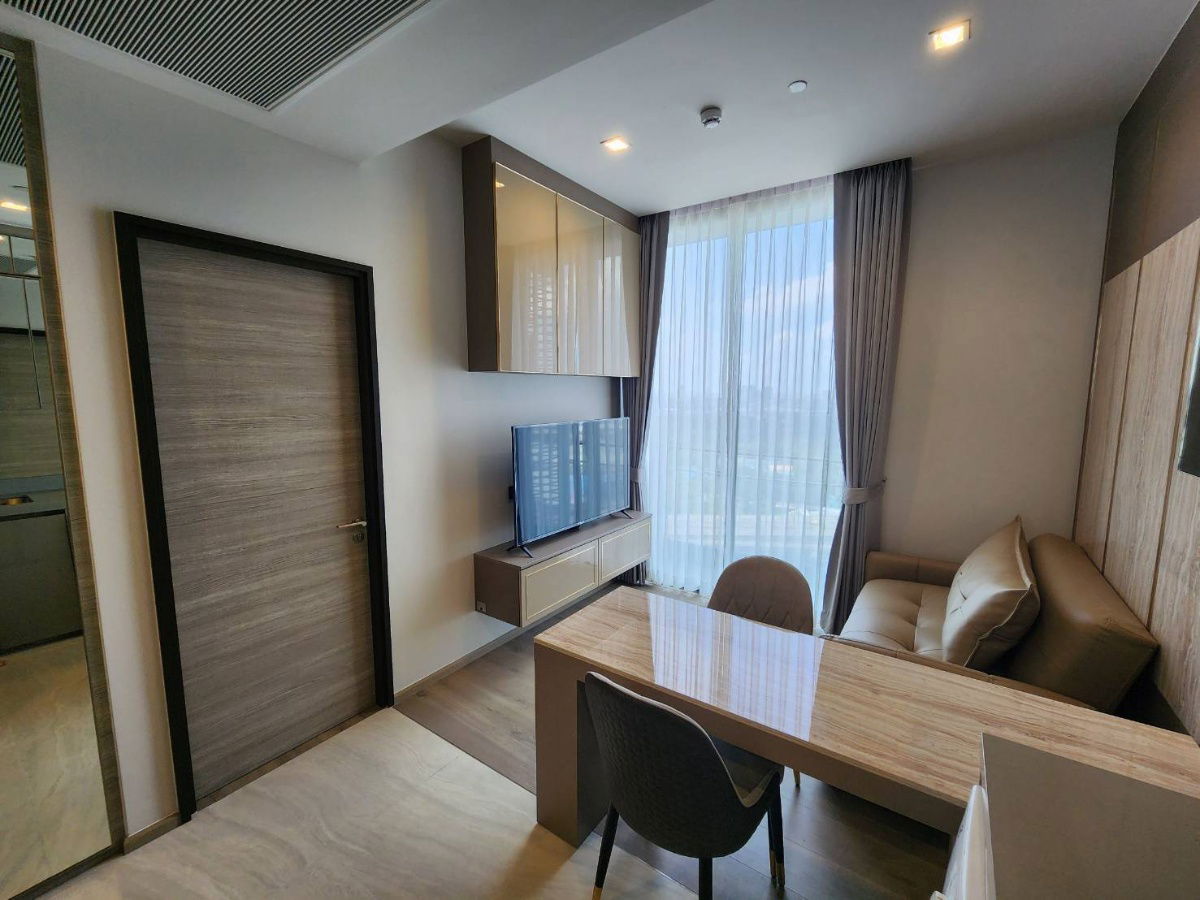 The Crest Park Residences 1 Bedroom, MRT Phahon Yothin & BTS Ha Yaek Lat Phrao (Condo For Rent)