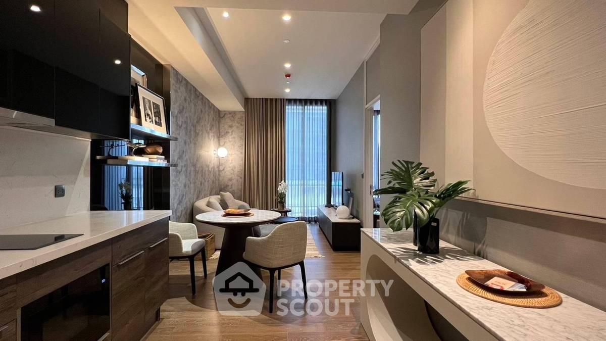 1-BR Condo at Muniq Langsuan near BTS Ratchadamri (ID 1908089)