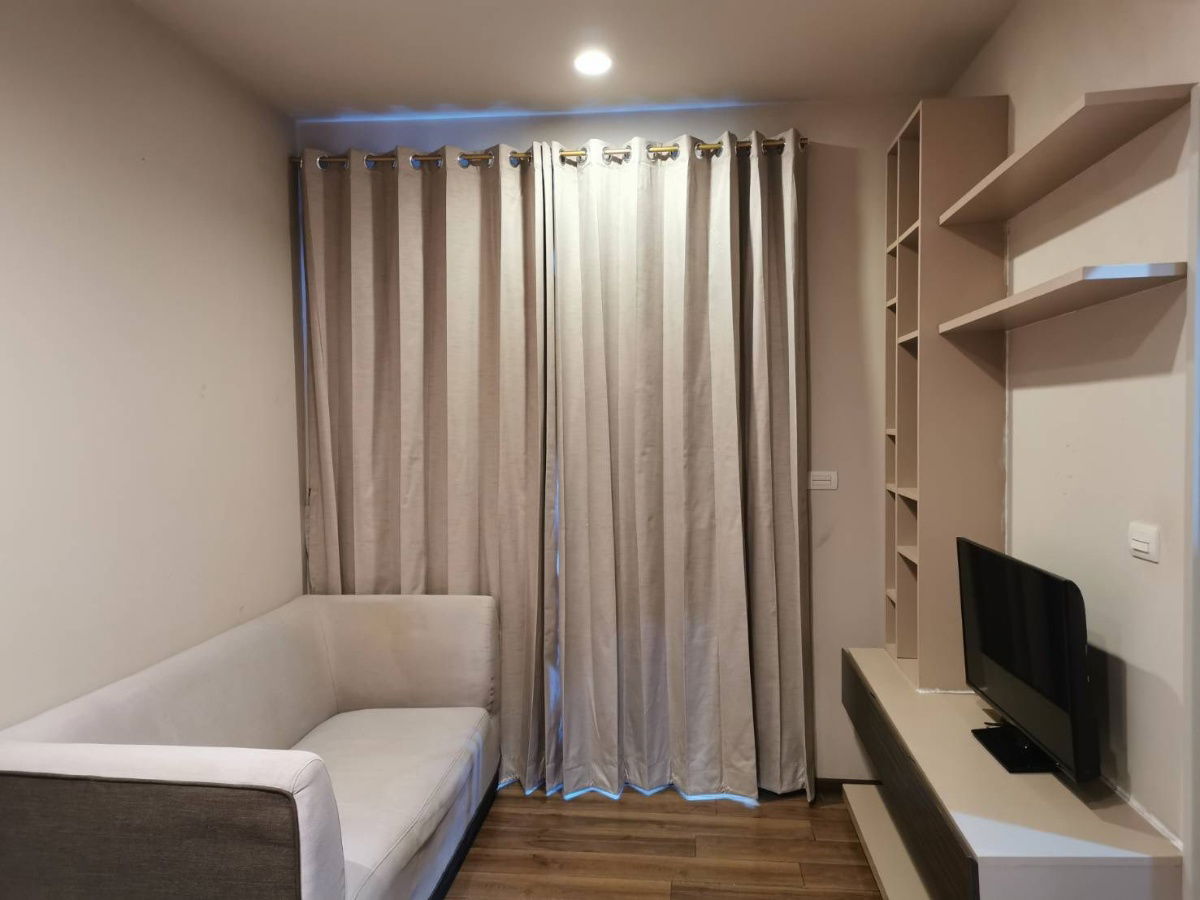 Code: KJ10159  for rent Onyx Phaholyothin 🔥🔥 Line ID: @kjcondo (with @)🔥🔥