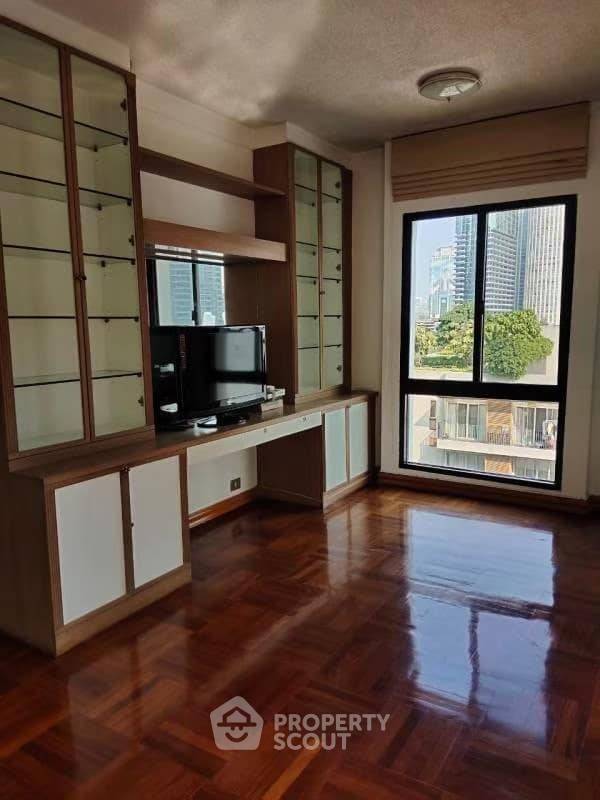 3-BR Condo at Vanicha Park Langsuan near BTS Chit Lom (ID 785377)