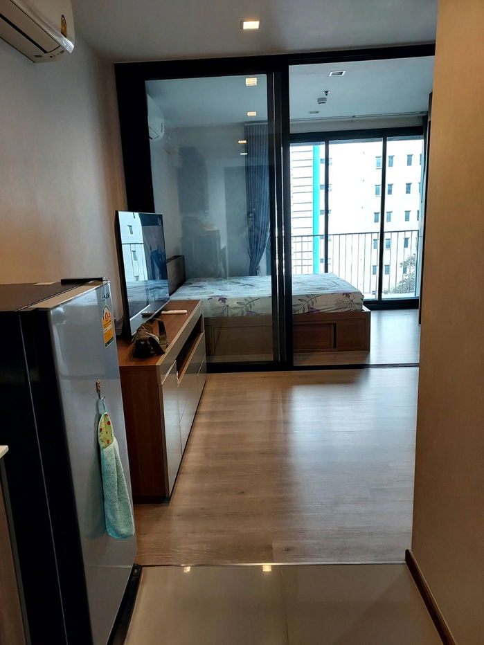Code: KJ10198  for rent THE LINE Phahonyothin Park 🔥🔥 Line ID: @kjcondo (with @)🔥🔥