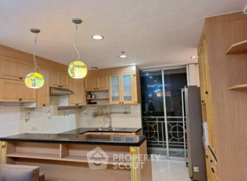 1-BR Condo at Asoke Place near MRT Sukhumvit (ID 2479274)