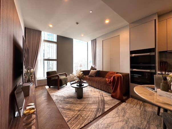 准备入住✨The Residence 38✨位于通罗市中心的宽敞单位，装饰豪华📞0999 466 566 ag Jay