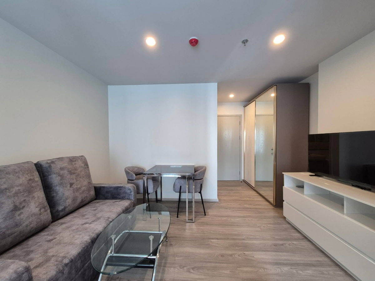 ✨ #MT2310_037✨💥Urgent💥 Guaranteed availability! Click quickly before it's gone‼️ For Rent 1️⃣0️⃣k.🔥🔥 Regent Home Bangna Condo