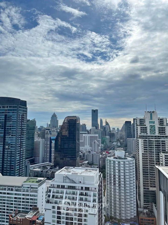 2-BR Condo at Noble Be Sukhumvit 19 near BTS Nana (ID 2478637)