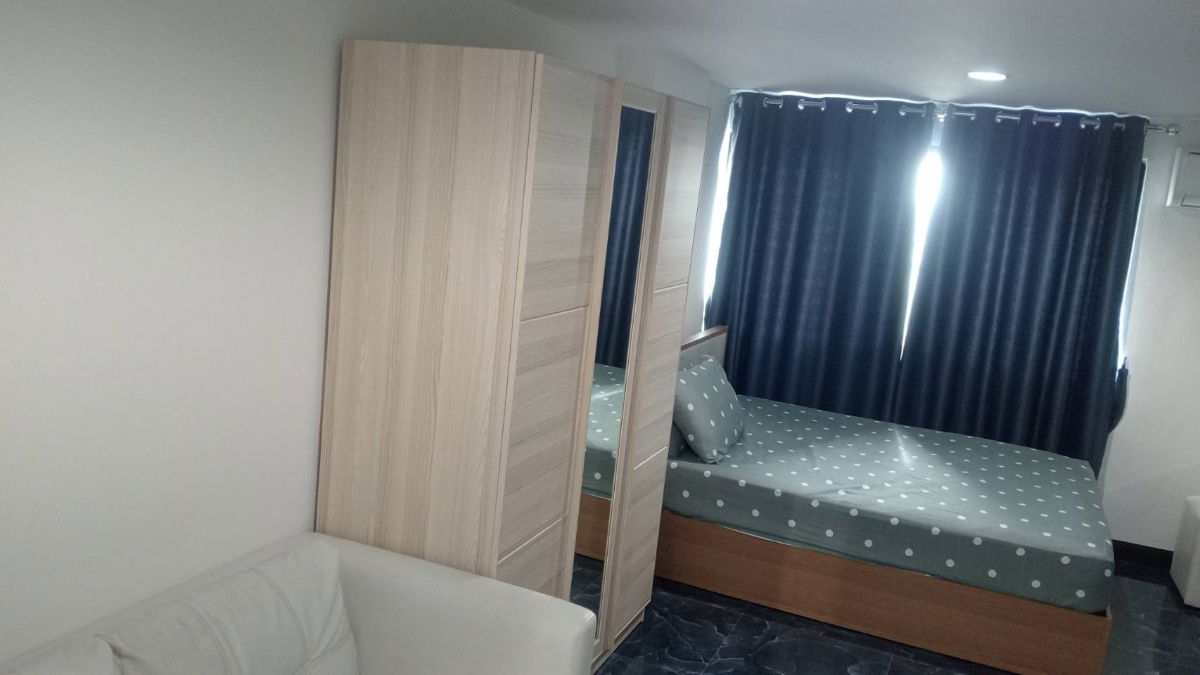 The Column Ratchaphruk，单间公寓，8 楼，32 平方米，租金 6,000 泰铢/月 即可入住